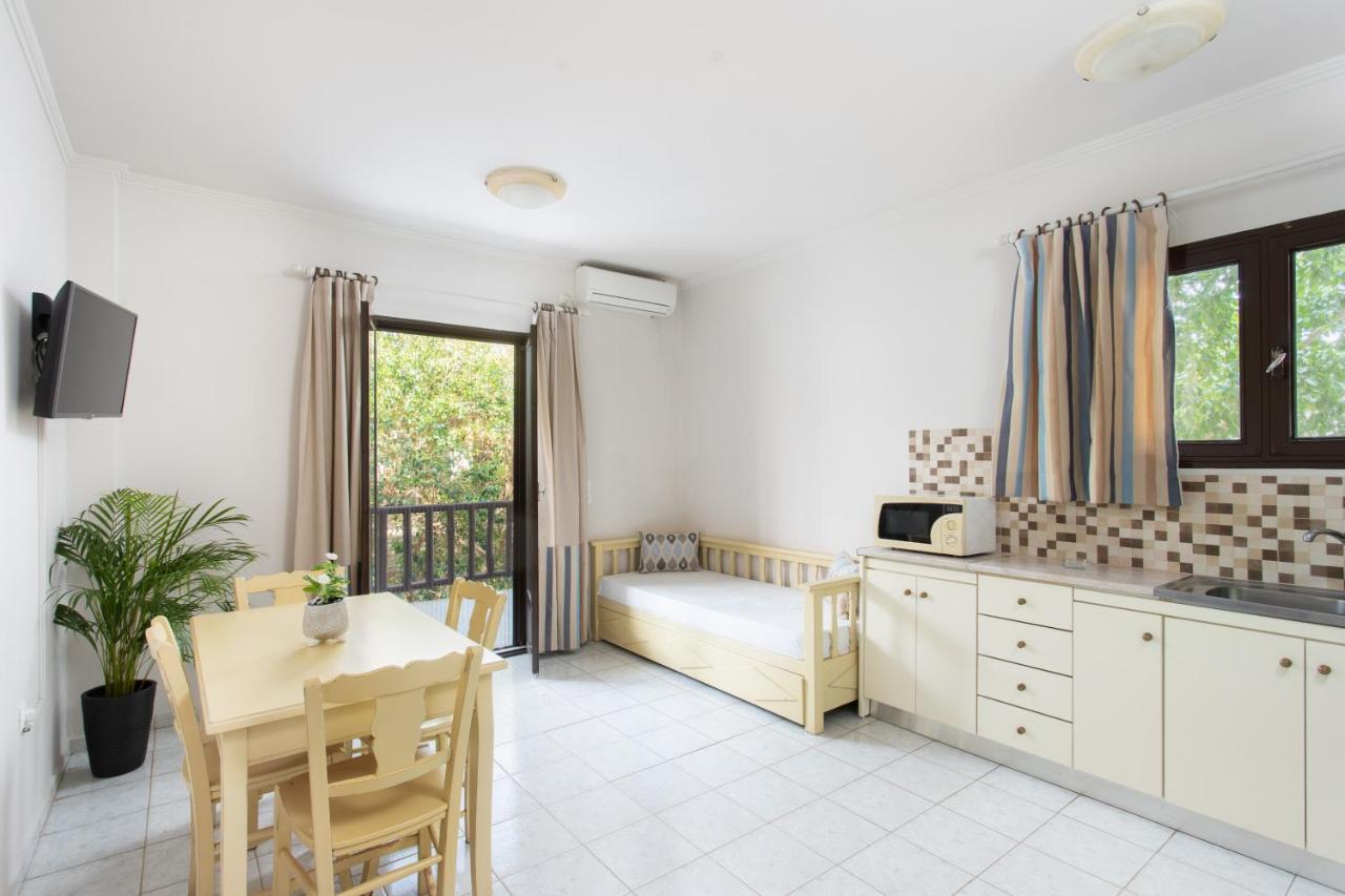 Monemvasia Green Apartments Affittacamere 2*