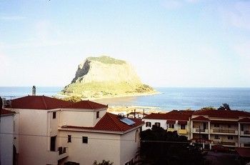 Monemvasia Green Apartments 2*